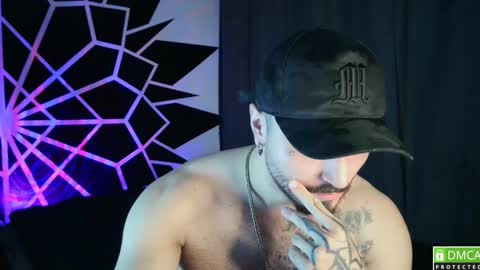 Snapshot of garbel09 chatting on December 13, 6:42 am Chris Dont forget to gift me thumb up Its very important to me and makes me happy AF online show from December 13, 6:42 am