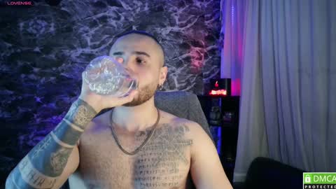 Snapshot of garbel09 chatting on December 16, 6:53 am Chris Dont forget to gift me thumb up Its very important to me and makes me happy AF online show from December 16, 6:53 am