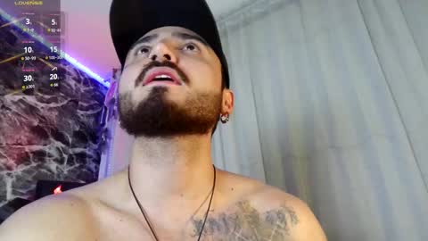 Snapshot of garbel09 chatting on September 17, 6:37 am Chris Dont forget to gift me thumb up Its very important to me and makes me happy AF online show from September 17, 6:37 am