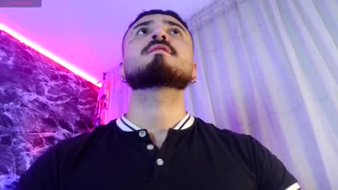 Snapshot of garbel09 chatting on October 15, 6:35 am Chris Dont forget to gift me thumb up Its very important to me and makes me happy AF online show from October 15, 6:35 am