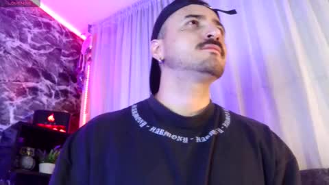 Snapshot of garbel09 chatting on October 22, 6:46 am Chris Dont forget to gift me thumb up Its very important to me and makes me happy AF online show from October 22, 6:46 am