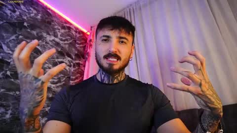 Chris  Dont forget to gift me thumb up Its very important to me and makes me happy AF  online show from January 8, 7:32 am