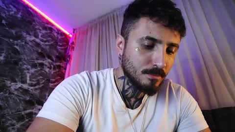 Chris  Dont forget to gift me thumb up Its very important to me and makes me happy AF  online show from January 9, 6:27 am