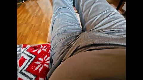 Snapshot of garbis11 chatting on February 22, 11:57 am garbis11 online show from February 22, 11:57 am