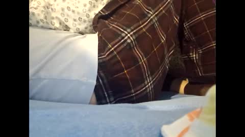 Snapshot of garbis11 chatting on March 1, 11:28 am garbis11 online show from March 1, 11:28 am