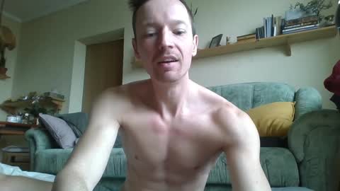 Garfield online show from January 21, 9:35 am