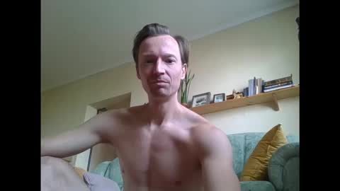 Garfield online show from October 2, 8:10 am