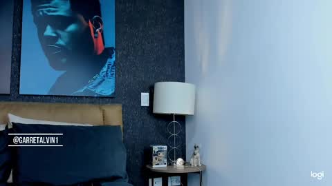 Snapshot of garret_alvin_ chatting on February 23, 2:29 am Garret online show from February 23, 2:29 am