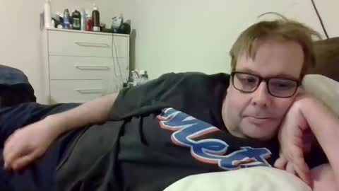 Snapshot of garyg930 chatting on January 10, 4:47 am Gary online show from January 10, 4:47 am