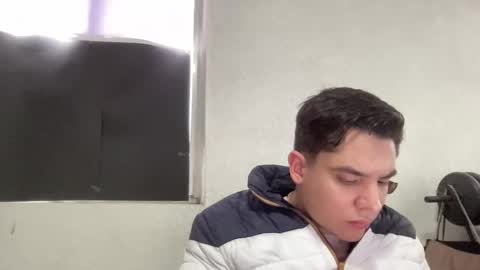 Snapshot of garypinepineapple chatting on June 7, 2:43 pm garypinepineapple online show from June 7, 2:43 pm