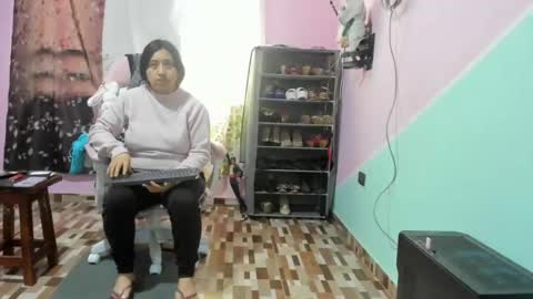 Snapshot of gaticahot001 chatting on July 29, 12:47 pm Diana online show from July 29, 12:47 pm