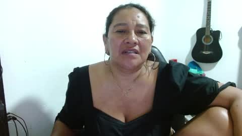 Snapshot of gatika_sexy chatting on May 15, 5:14 am katia online show from May 15, 5:14 am