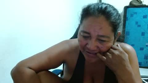 Snapshot of gatika_sexy chatting on August 8, 2:08 pm katia online show from August 8, 2:08 pm