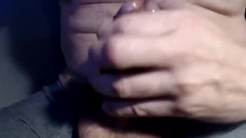 Snapshot of gatinhow82 chatting on March 8, 9:51 pm gatinhow82 online show from March 8, 9:51 pm