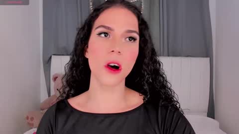 Vnecis Marn online show from October 5, 3:10 pm