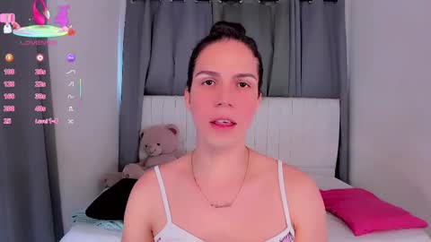 Vnecis Marn online show from March 4, 7:53 pm