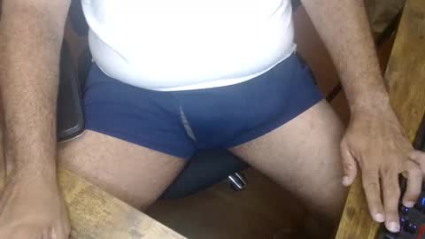 Snapshot of gato27cam chatting on September 25, 12:58 am Marco online show from September 25, 12:58 am