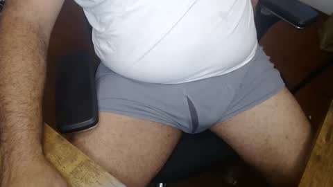 Snapshot of gato27cam chatting on September 27, 10:42 am Marco online show from September 27, 10:42 am