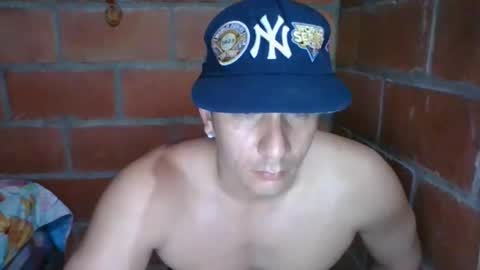 Snapshot of gattitosexy_95 chatting on May 23, 11:47 am gattitosexy_95 online show from May 23, 11:47 am