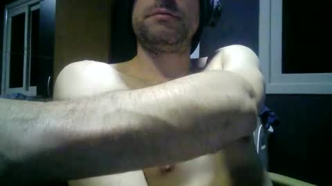 Snapshot of gauchors21 chatting on October 18, 3:09 am gauchors21 online show from October 18, 3:09 am