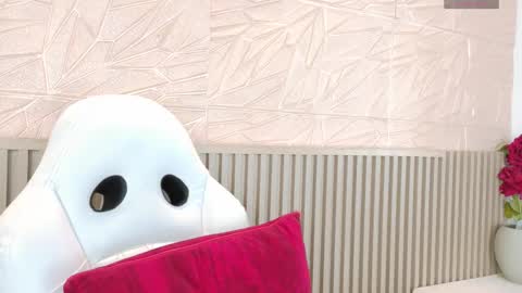 gaviluc_ online show from March 14, 11:37 am