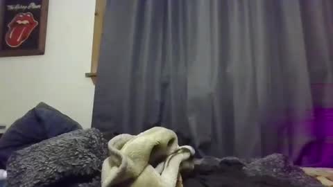 Snapshot of gaymencumhere chatting on January 11, 10:19 am gaymencumhere online show from January 11, 10:19 am