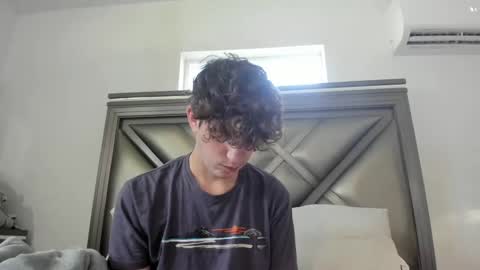 Snapshot of gayndepressed chatting on September 20, 8:21 pm Trace online show from September 20, 8:21 pm