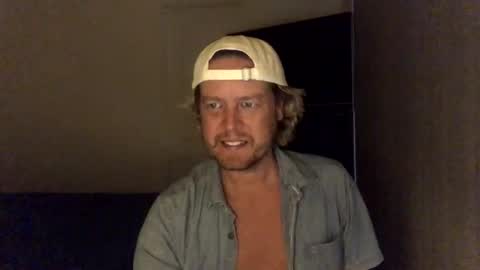 gcsurfer81 online show from January 13, 8:37 am