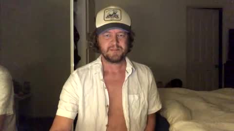 Snapshot of gcsurfer81 chatting on May 27, 8:00 am gcsurfer81 online show from May 27, 8:00 am