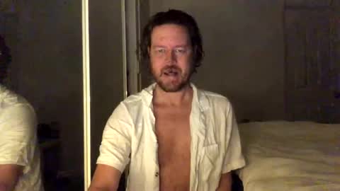 Snapshot of gcsurfer81 chatting on June 9, 8:04 am gcsurfer81 online show from June 9, 8:04 am