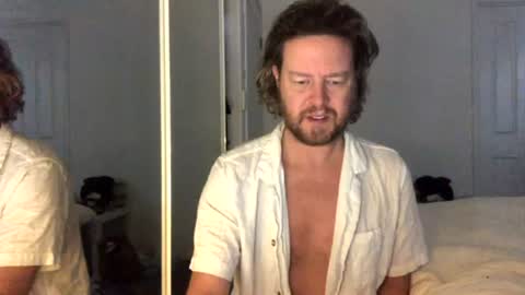 Snapshot of gcsurfer81 chatting on June 18, 1:17 am gcsurfer81 online show from June 18, 1:17 am