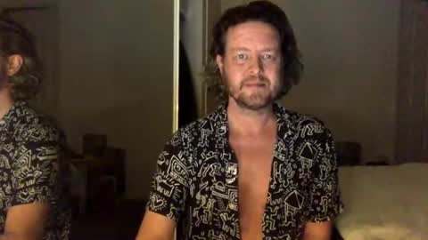 gcsurfer81 online show from July 30, 9:08 am