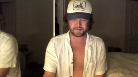 gcsurfer81 online show from August 3, 8:02 am