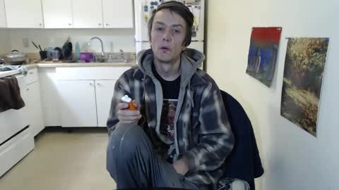 Snapshot of gdanch chatting on January 5, 1:15 pm G online show from January 5, 1:15 pm