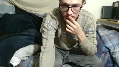 Snapshot of gdanch chatting on January 31, 1:12 pm G online show from January 31, 1:12 pm