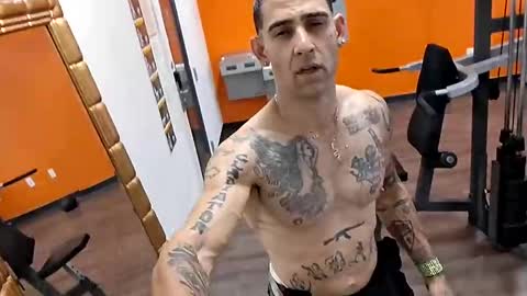 Snapshot of geekedoutlabs chatting on September 20, 8:32 pm Zanecubano online show from September 20, 8:32 pm