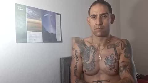 Snapshot of geekedoutlabs chatting on September 25, 11:52 pm Zanecubano online show from September 25, 11:52 pm