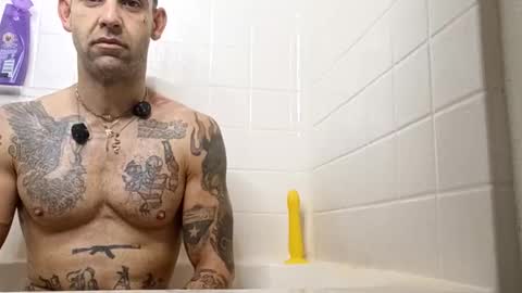 Snapshot of geekedoutlabs chatting on October 28, 6:32 pm Zanecubano online show from October 28, 6:32 pm