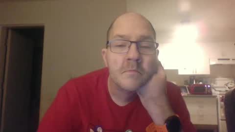 Snapshot of geekgamer41 chatting on September 29, 3:33 am geekgamer41 online show from September 29, 3:33 am