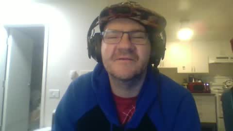 Snapshot of geekgamer41 chatting on October 8, 12:30 am geekgamer41 online show from October 8, 12:30 am