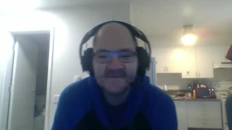 Snapshot of geekgamer41 chatting on October 10, 8:19 pm geekgamer41 online show from October 10, 8:19 pm