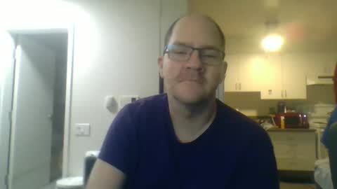 Snapshot of geekgamer41 chatting on October 28, 7:12 am geekgamer41 online show from October 28, 7:12 am