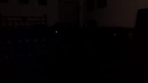 Snapshot of geetarluvver chatting on December 4, 1:36 am geetarluvver online show from December 4, 1:36 am