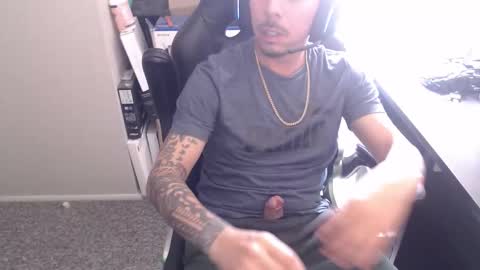 Snapshot of gefeeer chatting on September 18, 4:09 pm gefeeer online show from September 18, 4:09 pm