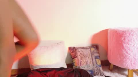 Snapshot of gema_shiny chatting on October 3, 3:47 am gema_shiny online show from October 3, 3:47 am