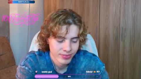 Snapshot of gemdominus chatting on June 14, 2:24 am Gem Dominus online show from June 14, 2:24 am