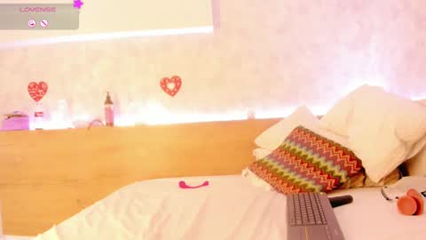 Snapshot of geminis_muentes chatting on February 25, 7:09 am geminis muentes online show from February 25, 7:09 am