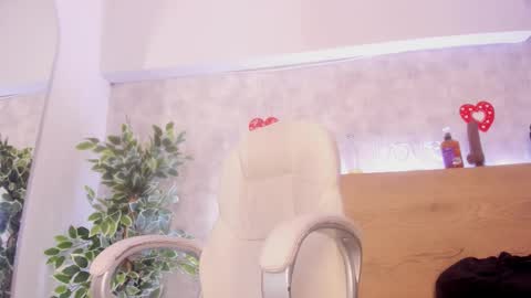 Snapshot of geminis_muentes chatting on March 5, 9:16 am geminis muentes online show from March 5, 9:16 am