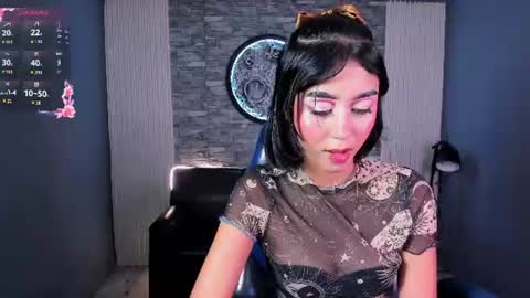 gemma18_ online show from June 29, 8:31 pm