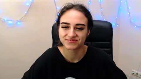 Snapshot of gemma_arterton chatting on January 18, 6:34 am Gemma online show from January 18, 6:34 am